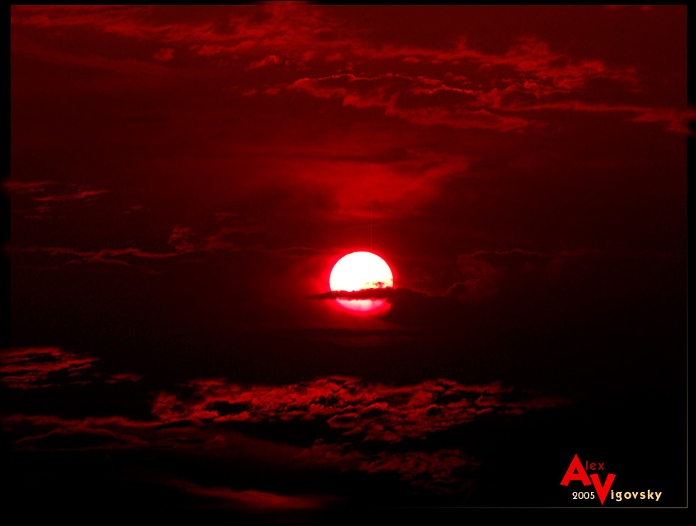 Bloody_Sunset_by_ukraine_photo